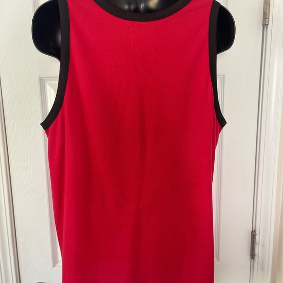 Red and Black Sleeveless Jersey - Picture 3 of 3
